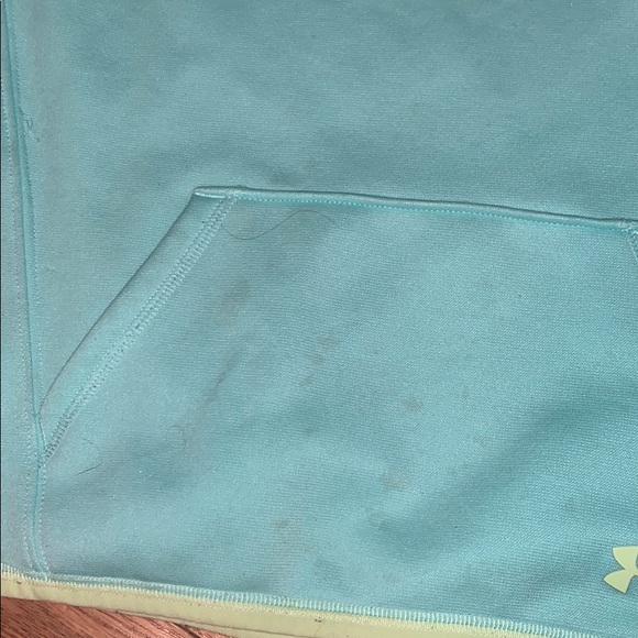 girls youth UA hoodie - Picture 2 of 2